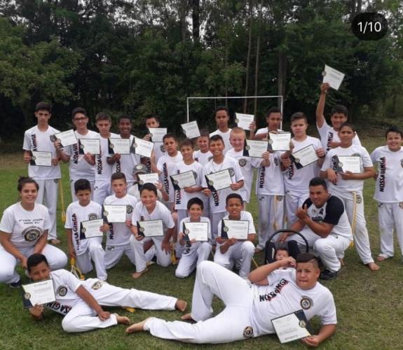 Projeto Formando Cidadão - Força Jovem Militar - Capoeira