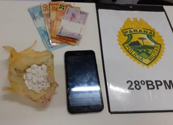 Motorista fica nervoso e acaba flagrado pela PM com cocaína na Lapa