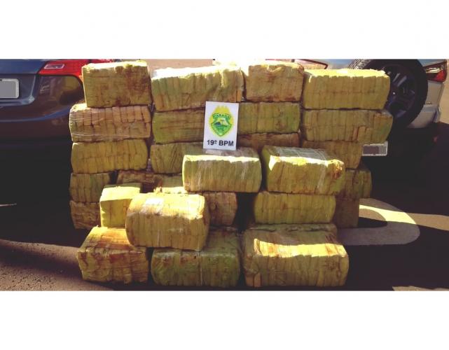 PM apreende mais de meia tonelada de maconha no Oeste do estado