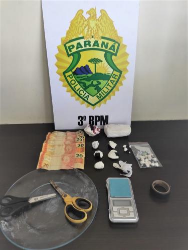 Trio é preso pela PM e mais de 136 gramas de drogas são apreendidas no Sudoeste do estado