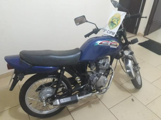 Rapaz com sinais de embriaguez e sem CNH é preso pela PM no Noroeste do estado