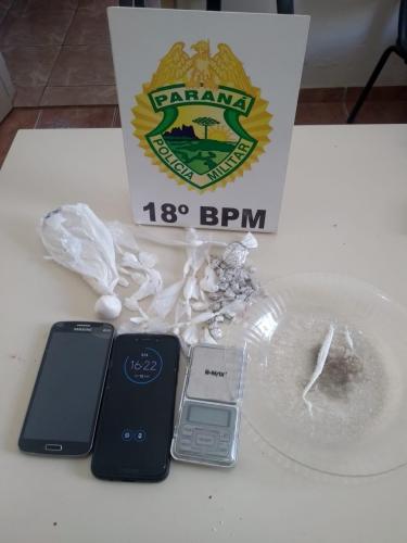 Trio é preso e 62 porções de crack e cocaína são apreendidos pela PM no Norte do estado