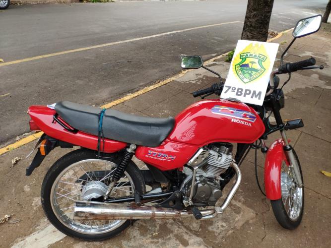 No Noroeste, PM prende dois homens, recupera motocicleta e apreende dois simulacros de arma de fogo