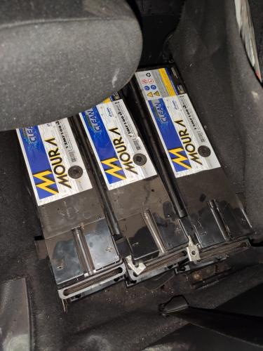 Rapaz é preso pela PM após roubar 16 baterias em Londrina (PR)