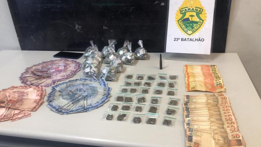 No Noroestedo estado, PM prende três pessoas e apreende arma de fogo após denúncia