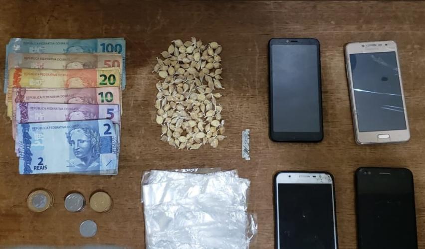 PM prende três pessoas e apreende pedras de crack no Norte Pioneiro