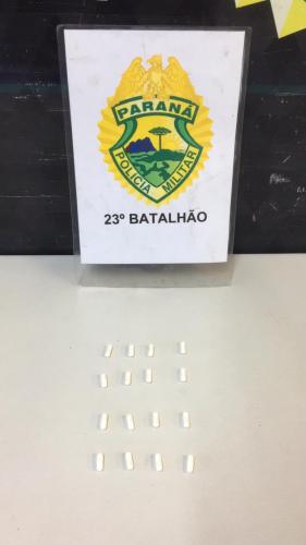 Após denúncia, PM prende homem e apreende 16 porções de cocaína na CIC