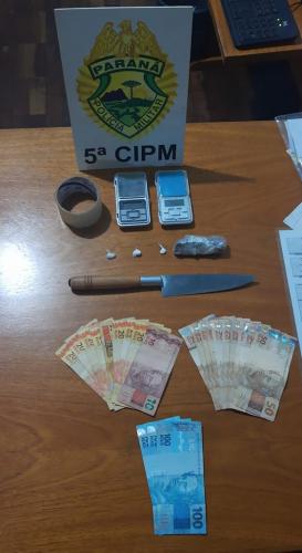 No Noroeste do estado, PM encaminha adolescente e apreende porções de maconha