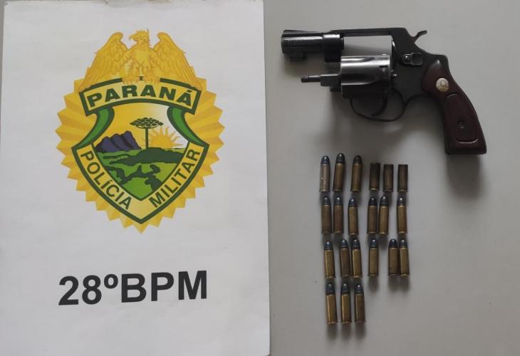 Arma de fogo e munições são apreendidas por policiais militares da Lapa, no Sudeste do estado