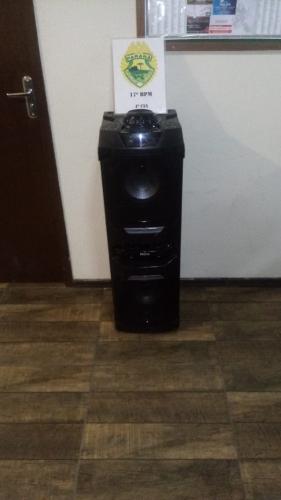 PM interrompe festa clandestina em Fazenda Rio Grande e encaminha quatro pessoas no domingo