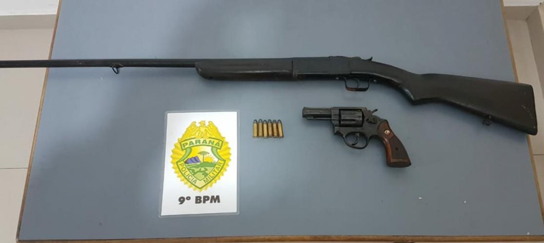 No Litoral, PM apreende armas e crack em abordagens distintas