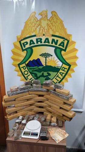 PM apreende mais de 17 quilos de maconha e prende um homem após denúncia em Fazenda Rio Grande, na RMC