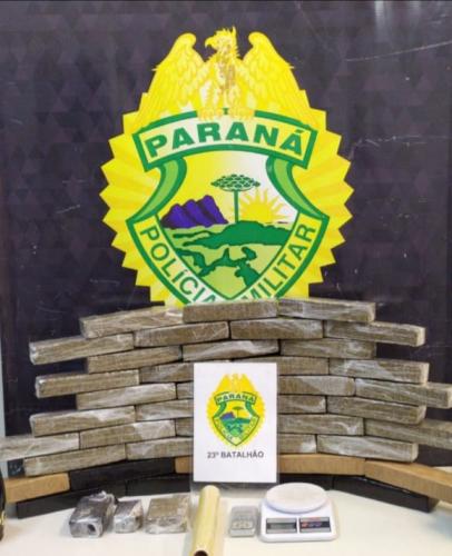 Durante patrulhamento, PM prende homem e apreende 40 tabletes de maconha em Curitiba