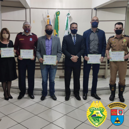Policiais rodoviários recebem Moção de Aplauso em Francisco Beltrão (PR)