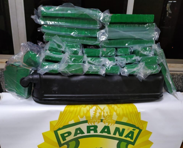 Ao abordar ônibus, BPRv apreende quase 21 quilos de maconha em Peabiru (PR)