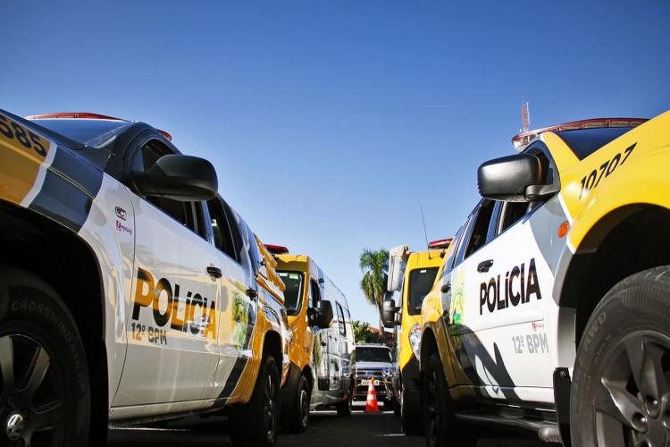 PM salva mulher feita refém e prende dois homens após roubo em Curitiba (PR)