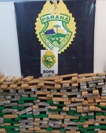 BOPE evita negociação de maconha e apreende 448 quilos de droga no Ganchinho, em Curitiba
