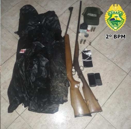 No Norte Pioneiro, PM prende três homens, apreende duas armas de fogo e dois simulacros em situações distintas