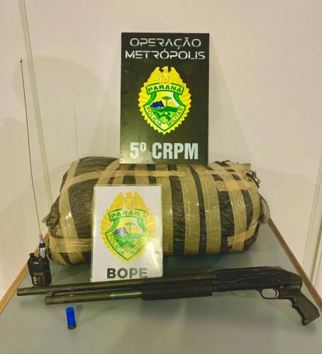 BOPE apreende 20 quilos de maconha e uma espingarda durante a Operação Metrópolis no Oeste do estado
