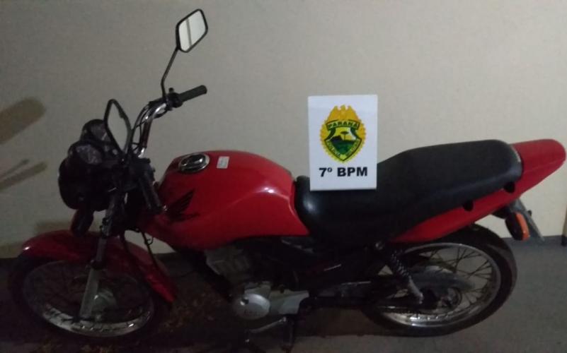 No Noroeste do estado, Polícia Militar recupera motocicleta furtada e prende homem