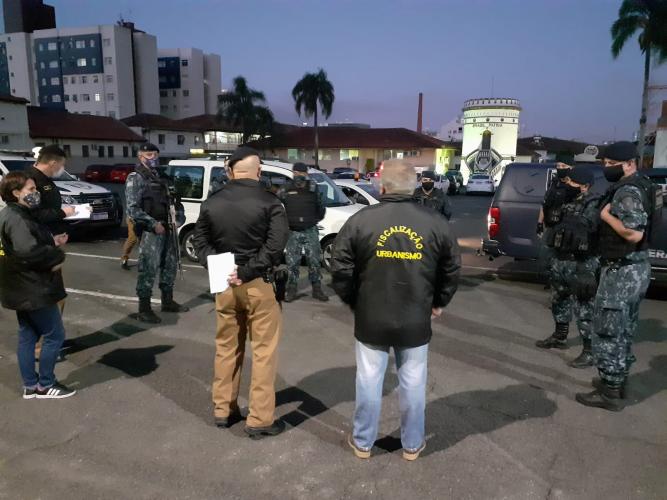 Em dois dias, ação da AIFU fecha seis estabelecimentos com aglomeração de pessoas em Curitiba