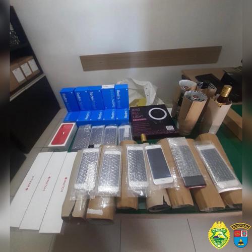 BPRv apreende diversos materiais contrabandeados durante abordagem em Peabiru (PR)
