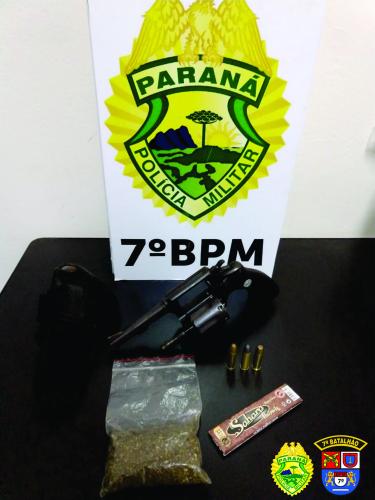 No Noroeste do estado, PM encaminha duas pessoas e apreende arma de fogo e porção de maconha