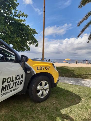 PM flagra venda de drogas no bairro Mangue Seco, em Matinhos (PR)