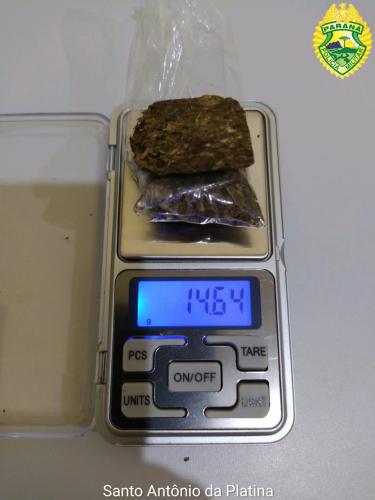 PM recupera carro furtado e encaminha homem por posse de droga em ações separadas, no Norte Pioneiro do estado