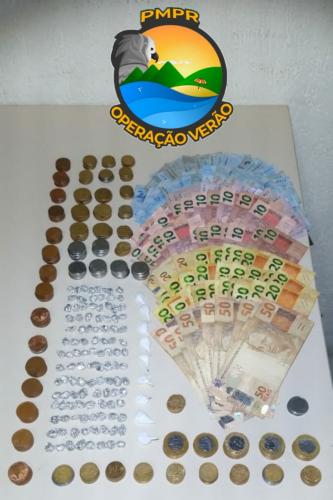 ROTAM prende homem e apreende mais de 110 porções de crack e cocaína em Pontal do Paraná