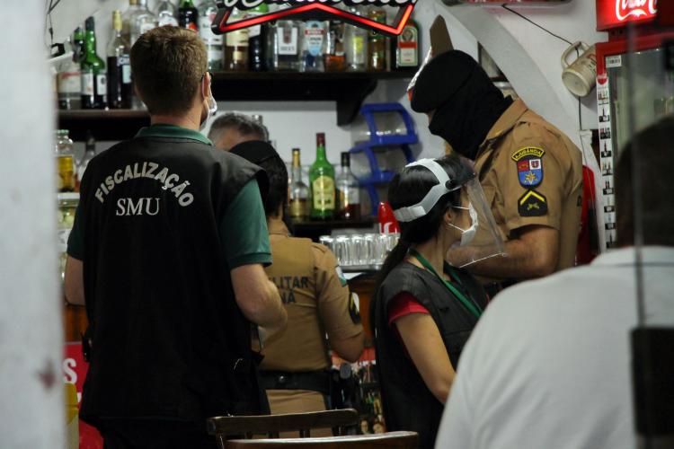 Durante operação AIFU, 22 estabelecimentos comerciais são fechados e três pessoas encaminhadas por desrespeitar medidas contra o coronavírus