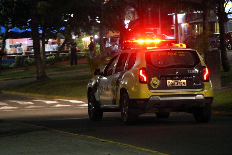 PM localiza quatro foragidos da justiça durante abordagens na Ilha do Mel, Paranaguá e Matinhos