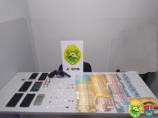 Ações separadas da PM resultam no encaminhamento de três pessoas por pendências judiciárias e tráfico de drogas em Sarandi, no Noroeste do estado