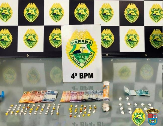 Polícia Militar encaminha casal e adolescente por tráfico e apreende maconha, crack e cocaína em Maringá, no Noroeste do Paraná