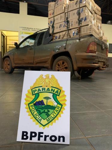 BPFron apreende carro carregado com 2,5 mil pacotes de cigarros contrabandeados em Guaíra (PR)