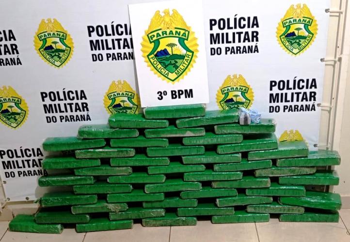 PM apreende quase 30 quilos de maconha em abordagem em Pato Branco (PR)