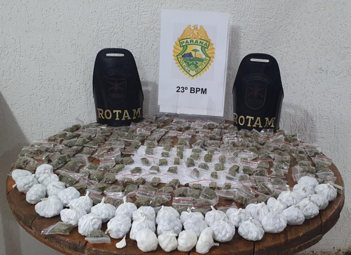 Em Pontal do Paraná (PR), PM prende homem e apreende 1,9 mil porções de drogas após denúncia