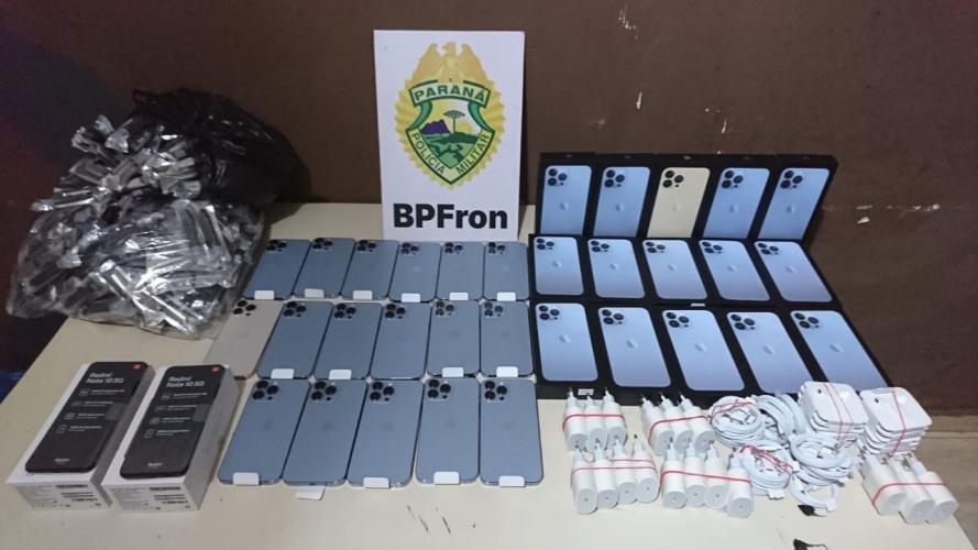 Policiais da fronteira apreendem cigarros eletrônicos e celulares contrabandeados em São Miguel do Iguaçu, no Oeste do estado