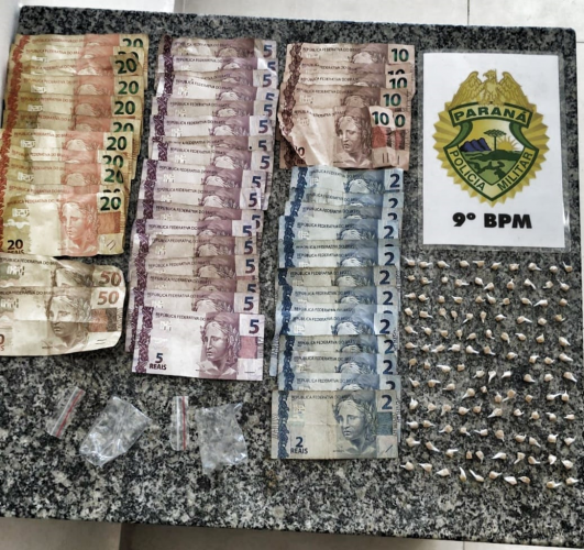 Em Guaratuba (PR), PM prende três pessoas e apreendem 120 pedras de crack