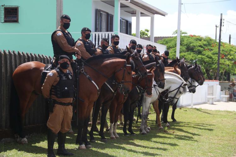 Polícia Militar reduz roubos e atende mais de 9 mil ocorrências no Litoral durante a temporada de verão