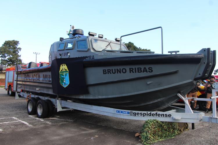 Entrega de embarcação