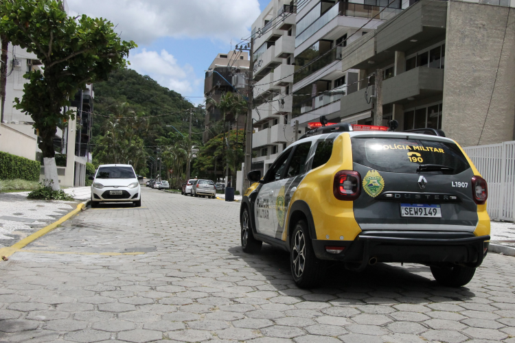 PMPR cumpre mandado de prisão em Matinhos