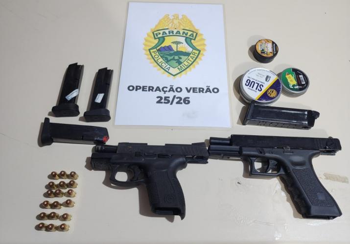 Ao todo, foram recuperados uma pistola PT 638, 18 munições, três carregadores e um simulacro de arma de fogo