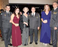 14ª edição do Baile de Gala de Pato Branco tem 700 convidados em comemoração aos 165 anos da Polícia Militar