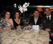 14ª edição do Baile de Gala de Pato Branco tem 700 convidados em comemoração aos 165 anos da Polícia Militar