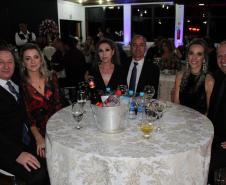 14ª edição do Baile de Gala de Pato Branco tem 700 convidados em comemoração aos 165 anos da Polícia Militar