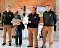 Batalhão da PM promove café da manhã e homenageia policiais militares em Ponta Grossa (PR)