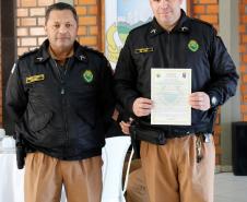 Batalhão da PM promove café da manhã e homenageia policiais militares em Ponta Grossa (PR)