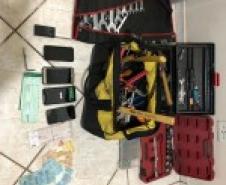 Ação conjunta da Polícia Militar com a Civil resulta na prisão de cinco homens por furto de caminhões