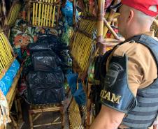 BPRv encontra 1,5 tonelada de maconha em fundo falso de caminhão